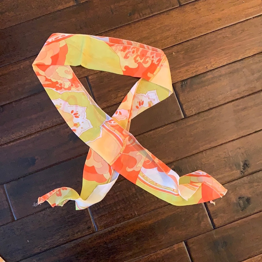 Long thin scarf yellow and orange print NWOT!